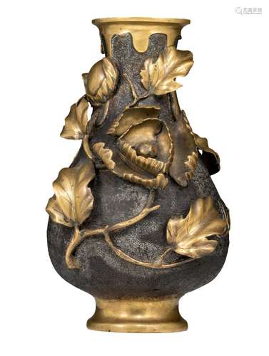 A Japanese gilt bronze vase, signed, 19thC, H 29,5 cm