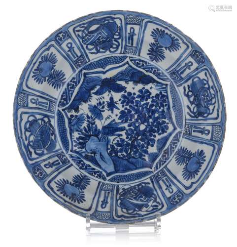 A Chinese blue and white 'Cricket' Kraak plate, Wanli period...