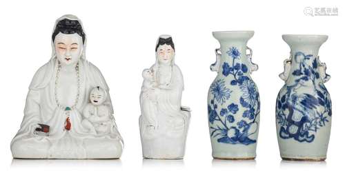 Two Chinese porcelain figures of the seated Guanyin, 19thC/2...