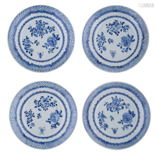 A collection of four Chinese blue and white export porcelain...