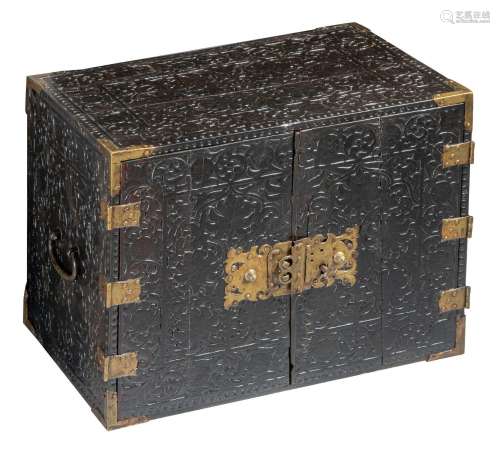 A Japanese wood jewellery chest cabinet, late 19thC, H 35 - ...