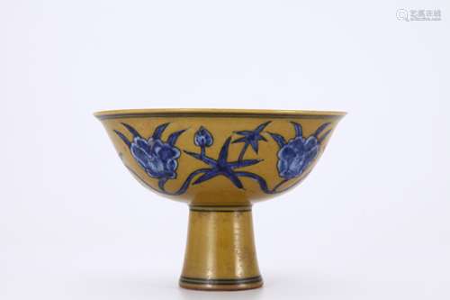 Yellow Ground Blue And White Floral Stem Cup