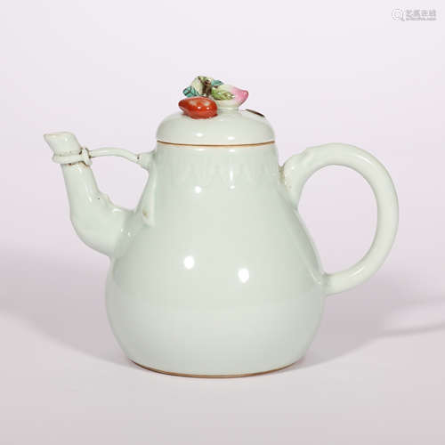 Celadon Peaches Finial Pot