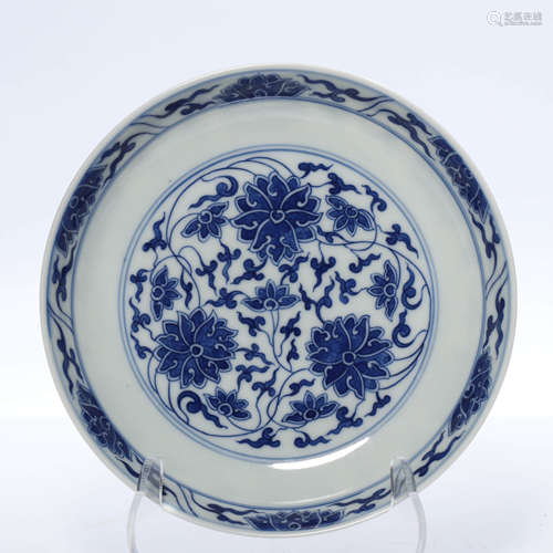 Blue And White Floral Interlocking Plate