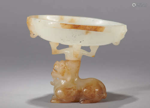 White And Russet Jade Mythical Beast Ear-Cup