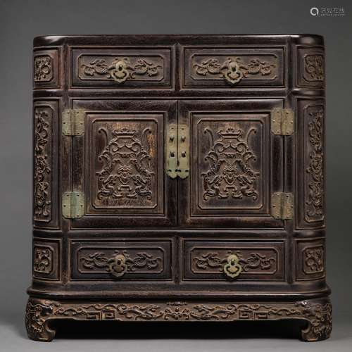 CHINESE QING DYNASTY RED SANDALWOOD CABINET