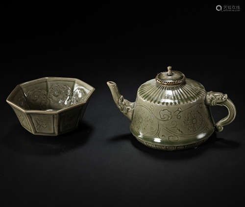 A SET OF CHINESE SONG DYNASTY YAOZHOU WARE TEA VESSELS