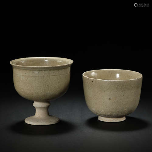 A SET OF CHINESE SUI DYNASTY CUPS