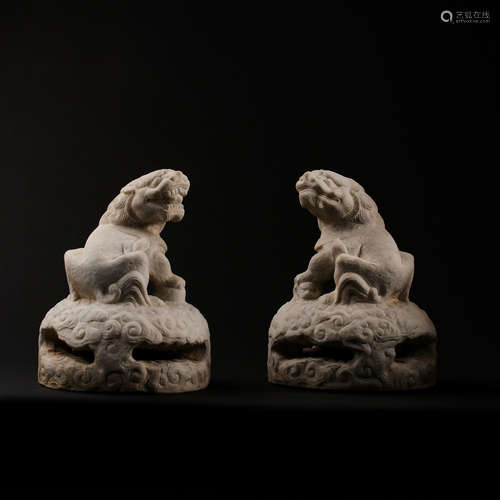 PAIR OF CHINESE TANG DYNASTY WHITE MARBLE LION STATUES