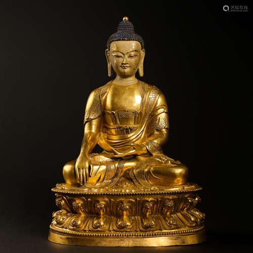 CHINESE QING DYNASTY GILT BRONZE SEATED BUDDHA STATUE