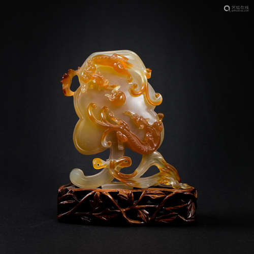 CHINESE QING DYNASTY AGATE ORNAMENTS