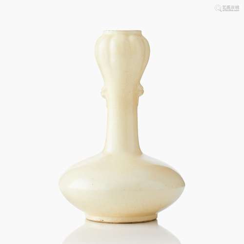 A White Crackle Glaze Bottle Vase