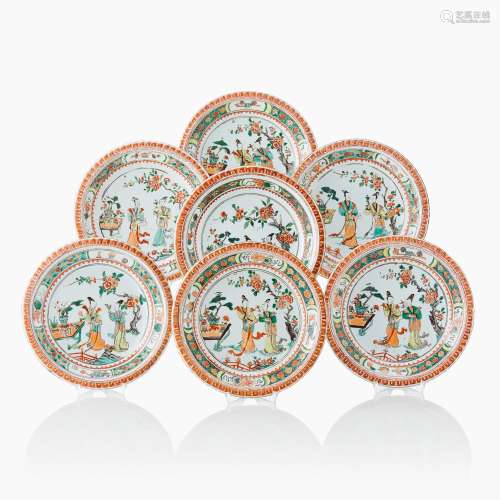 A Set of Seven Chinese Famille Verte ’Pie Crust’ Plates