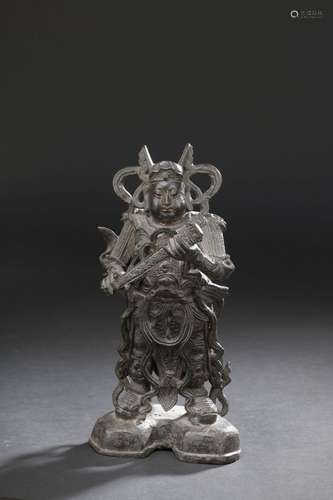 Statuette de guerrier en bronze<br />
CHINE, dynastie Ming, ...