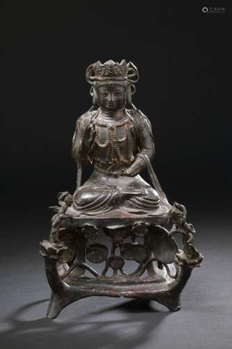 Statuette de boddhisattva en bronze<br />
CHINE, XVIIe siècl...