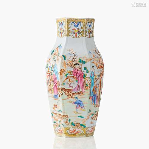 A Chinese Famille Rose Mandarin Vase