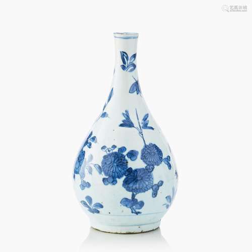 A Chinese Blue and White Bottle Vase