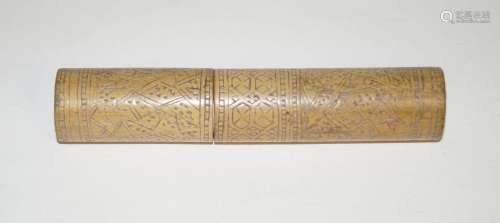 Graviertes Bambus, Alters- und Gebrauchs-Patina, L. 16 cm, D...