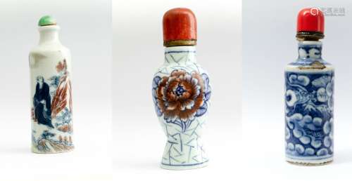 A) Qing, 18. Jh. Weiße Glasur. Schmale Rouleauvase Form mit ...