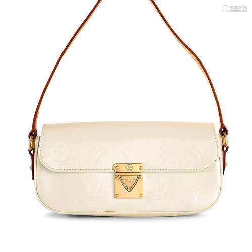 LOUIS VUITTONSac baguette 22 cmen cuir vernis Monogram Pearl...