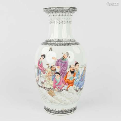 A Chinese vase with hand-painted decor, republic period. (H:...