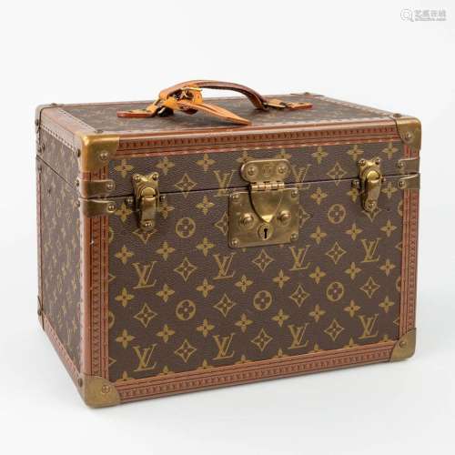 Louis Vuitton, a vintage 'Beauty Case' made of leather and f...