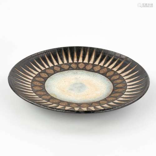 Rogier VANDEWEGHE (1923-2020) A large bowl, made of glazed. ...