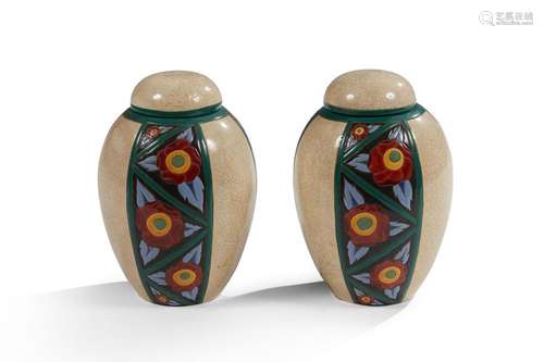 DAGE Louis  (1885 - 1961)<br />
Paire de vases <br />
Cérami...