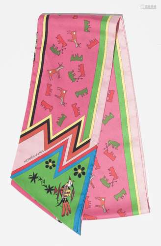 Hermès, Maxi twilly en twill de soie imprimé: Kachinas, rose...