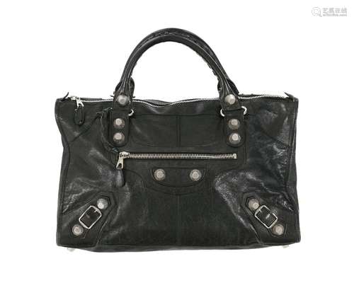 Balenciaga, sac Giant Work en cuir vieilli noir, bouclerie d...