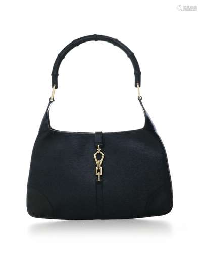 Gucci, sac Jackie Bambou en cuir de veau noir façon poulain,...