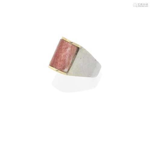 【Y】A SILVER, GOLD AND CORAL RING, WILLIAM SPRATLING, CIRCA 1...