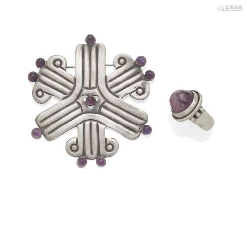 A SILVER AND AMETHYST BROOCH AND RING, WILLIAM SPRATLING, CI...