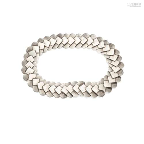 A SILVER LINK NECKLACE, HECTOR AGUILAR