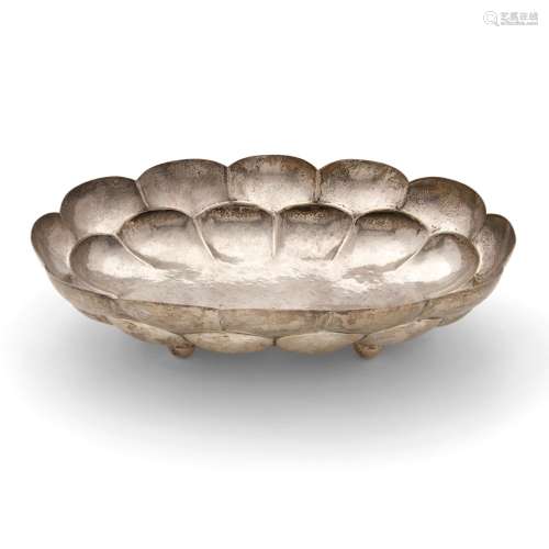 A MEXICAN 980 SILVER FOOTED CENTERPIECE BOWL, WILLIAM SPRATL...