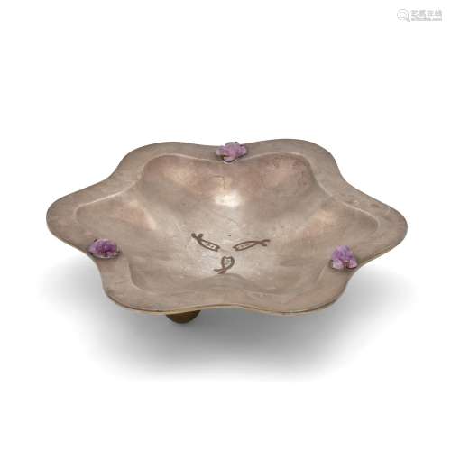 A MEXICAN AMETHYST AND STERLING SILVER FOOTED DISH, LOS CAST...