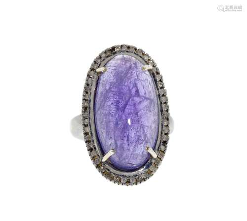 Bague vermeil sertie d'une tanzanite taille ovale entourée d...