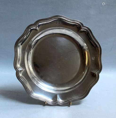 PLAT rond creux en argent, modèle filets contours, gravé d'a...