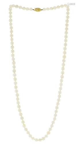 Collier 1 rang de perles de culture blanches, fermoir en or ...