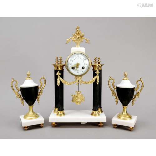 French. Columned pendulum with