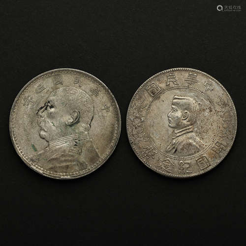 20TH CENTURY CHINESE STERLING SILVER COIN