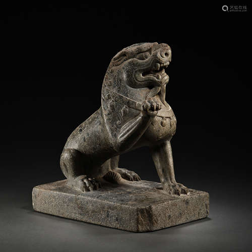 LEOPARD SPOTTED JADE LION, TANG DYNASTY, CHINA