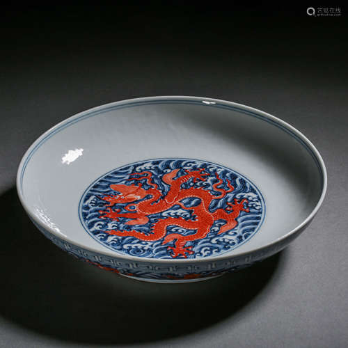 CHINESE QING DYNASTY BLUE AND WHITE DRAGON PLATE