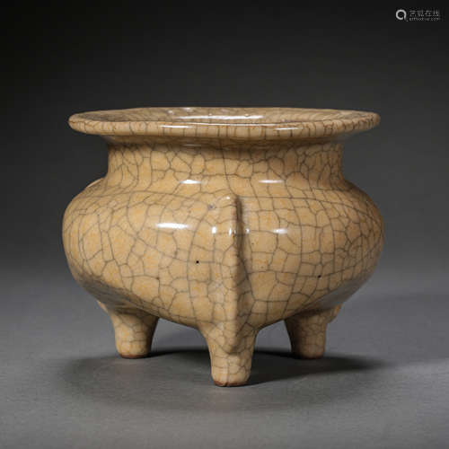 CELADON FURNACE FROM SOUTHERN SONG DYNASTY OF CHINA