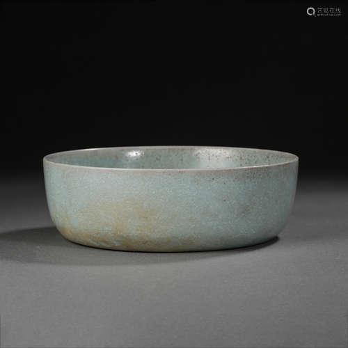 CELADON PLATE FROM SOUTHERN SONG DYNASTY, CHINA