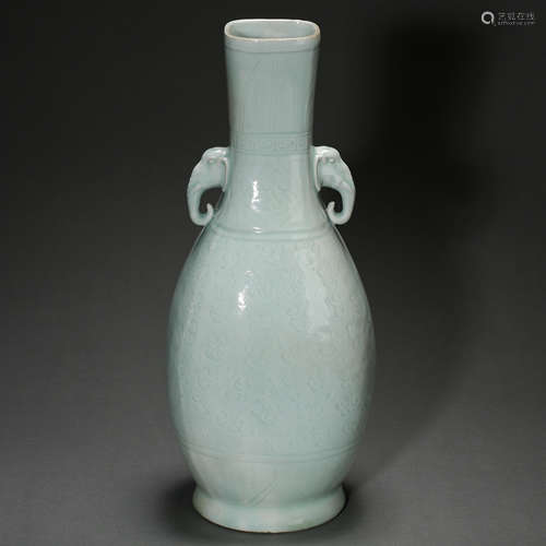 HUTIAN WARE ELEPHANT EAR VASE, SOUTHERN SONG DYNASTY, CHINA