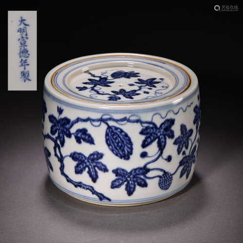 BLUE AND WHITE CRICKET JAR, XUANDE PERIOD, MING DYNASTY, CHI...