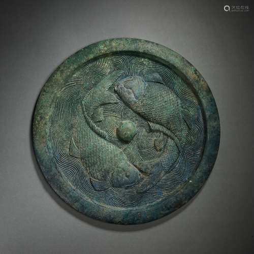 CHINESE BRONZE DOUBLE FISH MIRROR FROM LIAO AND JIN PERIOD