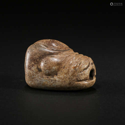 CHIKU PAI JADE DRAGON HEAD, HONGSHAN PERIOD, CHINA