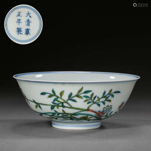 CHINESE PASTEL BOWL FROM THE QING DYNASTY